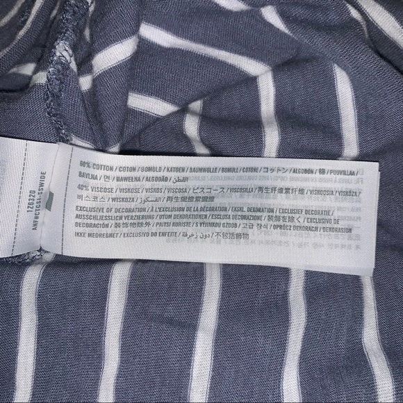 ⭐️Last sale!!! Best Offer!!! Abercrombie & Fitch 2 pack pink and blue t-shirts - Picture 10 of 13